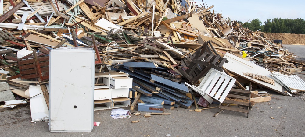 what-you-need-to-know-about-old-office-furniture-disposal-1