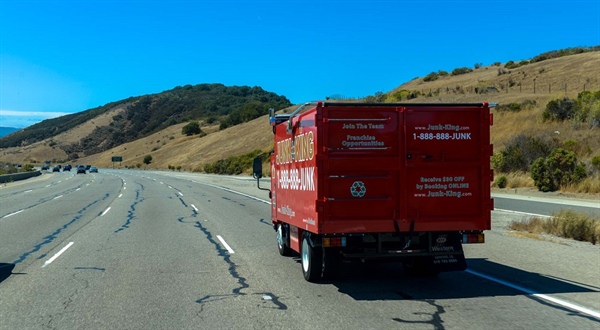 Junk Removal Tips And Facts [Infographic]