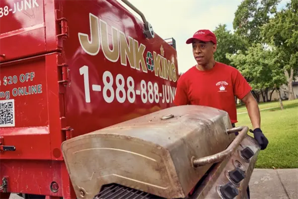 Say Goodbye to That Old Grill with Bulk Pickup