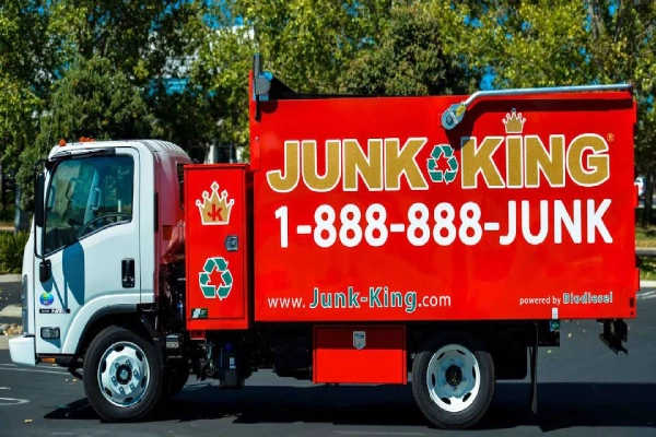 Juk Red truck